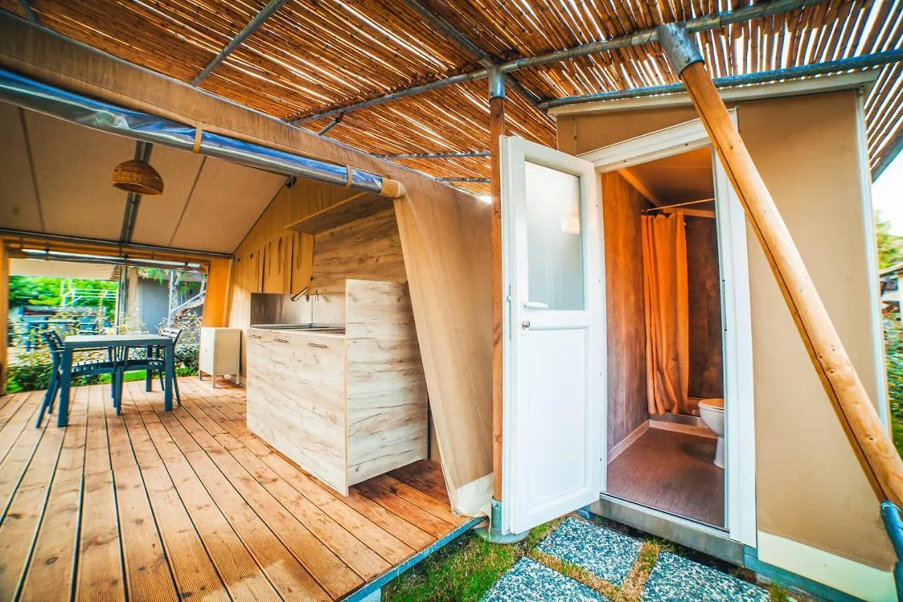 Armenistis Camping & Bungalows Sarti Yunanistan