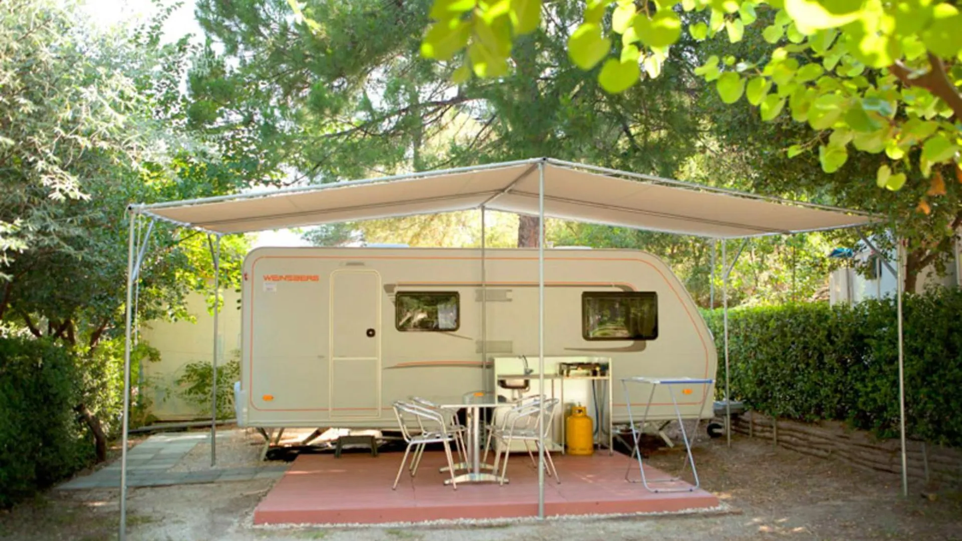 Kemping Armenistis Camping & Bungalows Sarti Grecja
