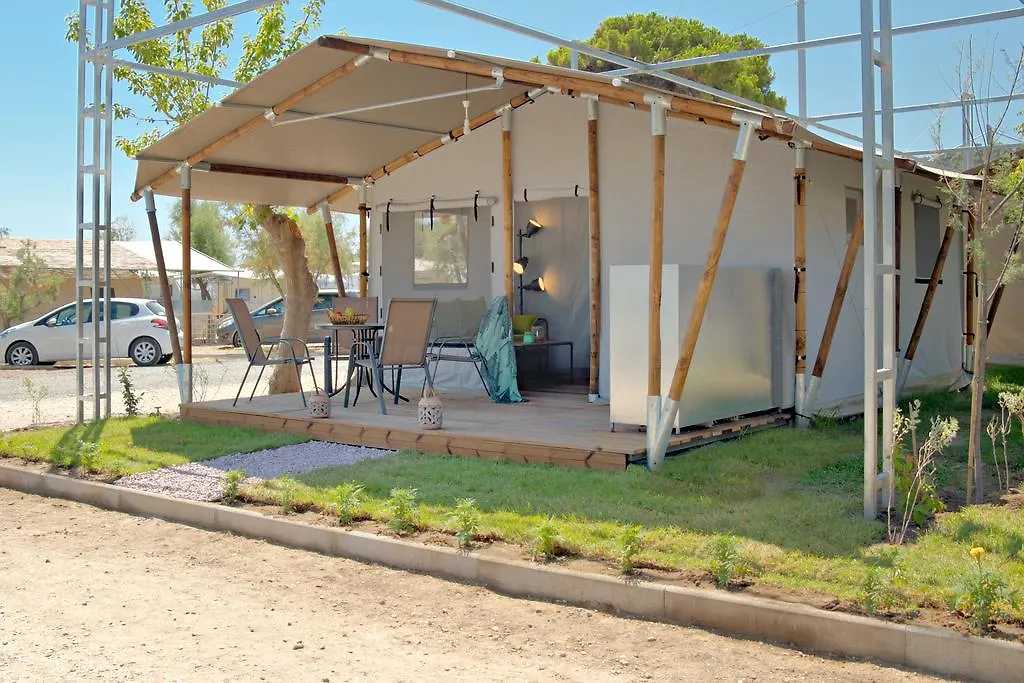 Armenistis Camping & Bungalows Sarti Grecja